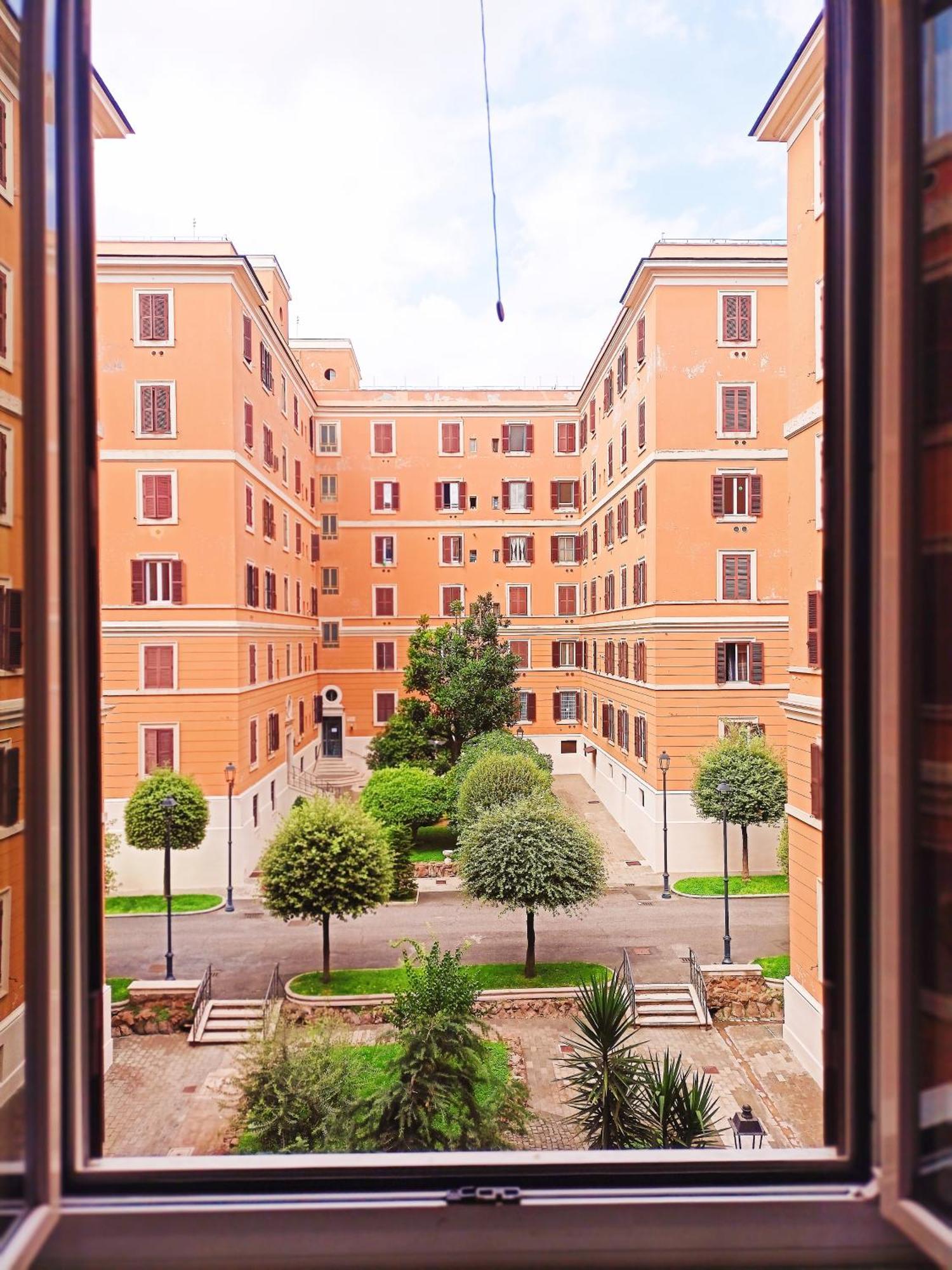 Viale Dei Re Di